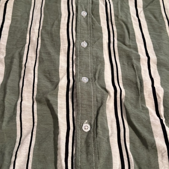 Men’s button up green stripes - Picture 2 of 3